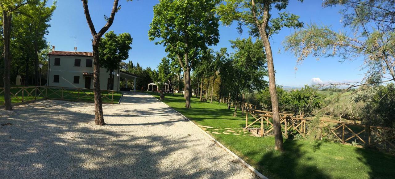 Bed and Breakfast Il Lauro San Costanzo Экстерьер фото