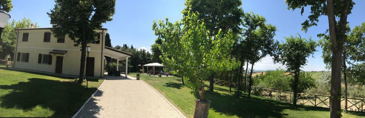 Bed and Breakfast Il Lauro San Costanzo Экстерьер фото