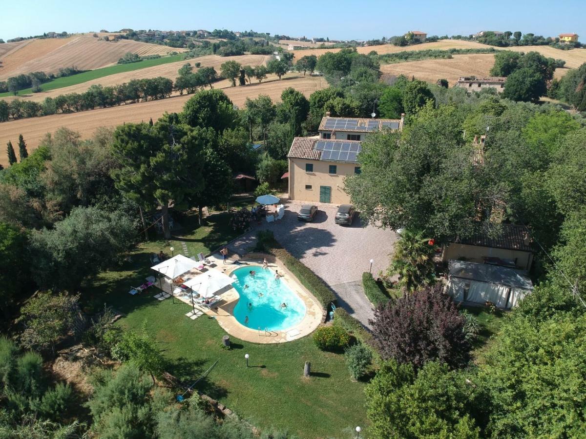 Bed and Breakfast Il Lauro San Costanzo Экстерьер фото