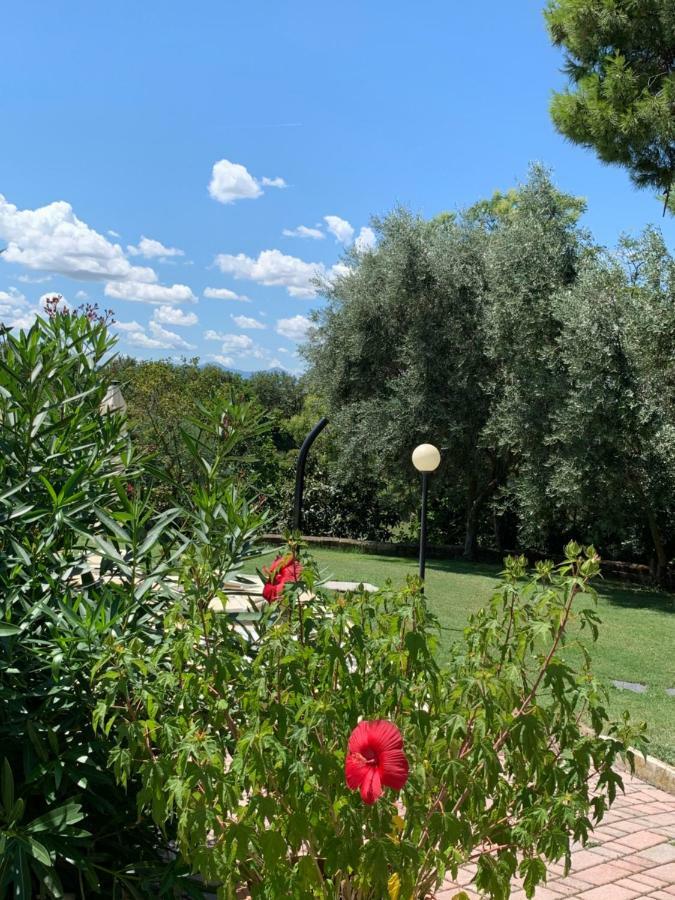 Bed and Breakfast Il Lauro San Costanzo Экстерьер фото