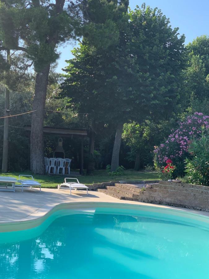 Bed and Breakfast Il Lauro San Costanzo Экстерьер фото
