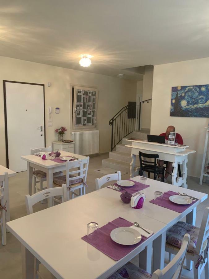 Bed and Breakfast Il Lauro San Costanzo Экстерьер фото