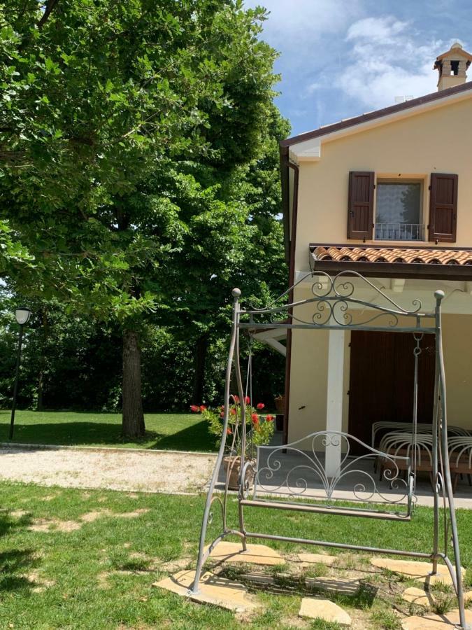 Bed and Breakfast Il Lauro San Costanzo Экстерьер фото