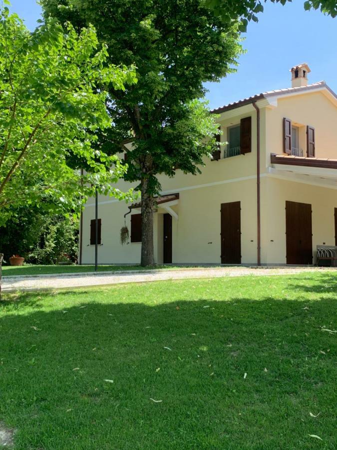 Bed and Breakfast Il Lauro San Costanzo Экстерьер фото